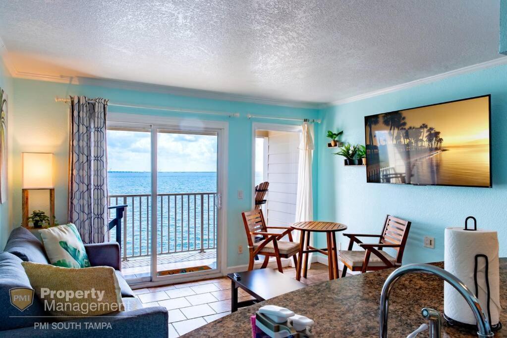 On The Rocks Villa Tampa Ngoại thất bức ảnh